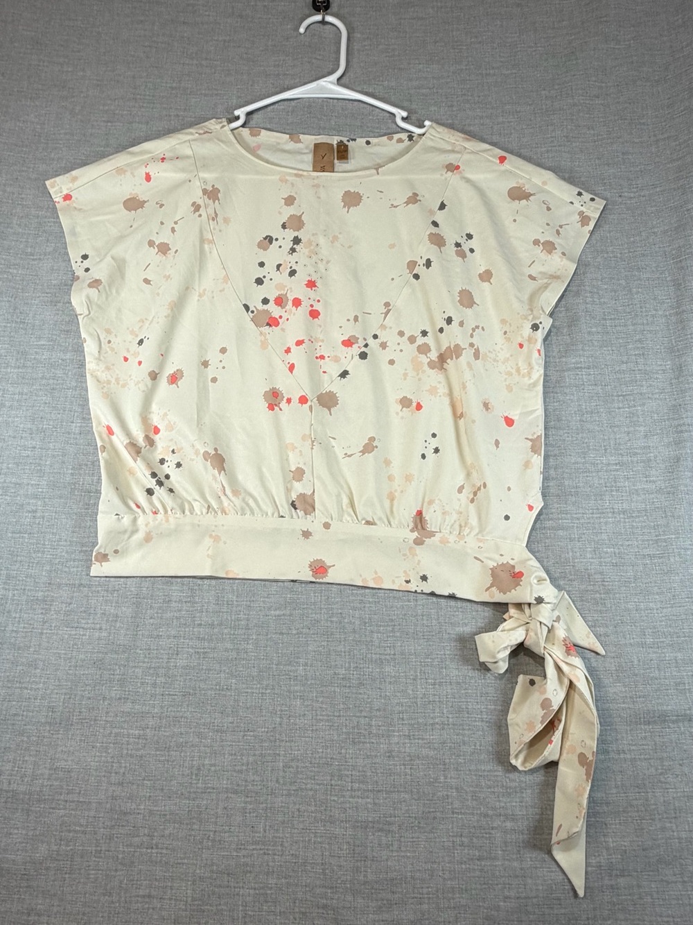 Indyeva Cream Paint-Splash Tie Side Blouse